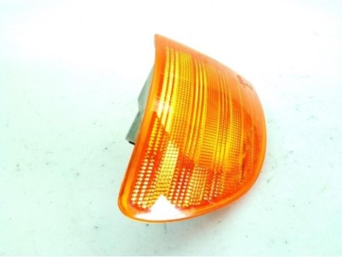 A2108200421 PILOTO DEL DER MERCEDES BENZ VITO Autobús (638)|Desguaces La Cabaña