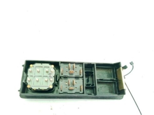   MANDO ELEVALUNAS PUERTA LAT DEL IZQ MERCEDES BENZ VITO Autobús (638)|Desguaces La Cabaña