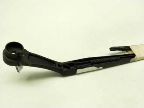 BRAZO LIMPIAPARABRISAS DEL IZQ SSANGYONG KYRON|Desguaces La Cabaña