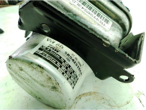 6R0423156C BOMBA DIRECCION VW POLO (9N_)|Desguaces La Cabaña