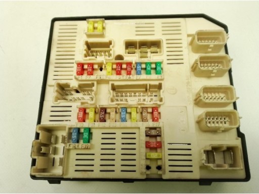 CAJA FUSIBLES INTERIOR (BSI)|Desguaces La Cabaña