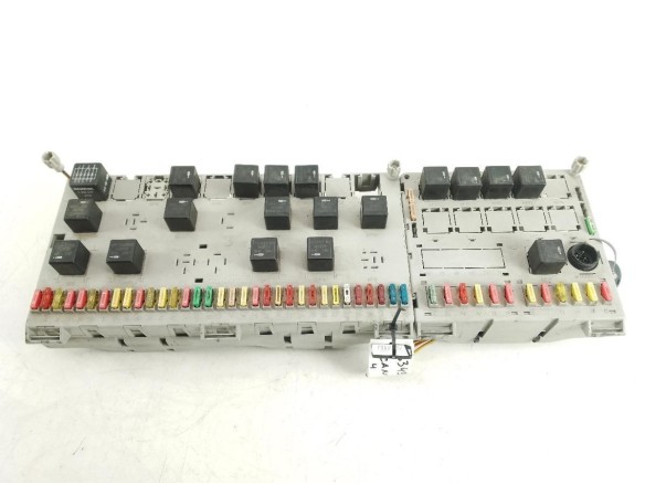 1498931 CAJA FUSIBLES INTERIOR (BSI) SCANIA 4 - series|Desguaces La Cabaña