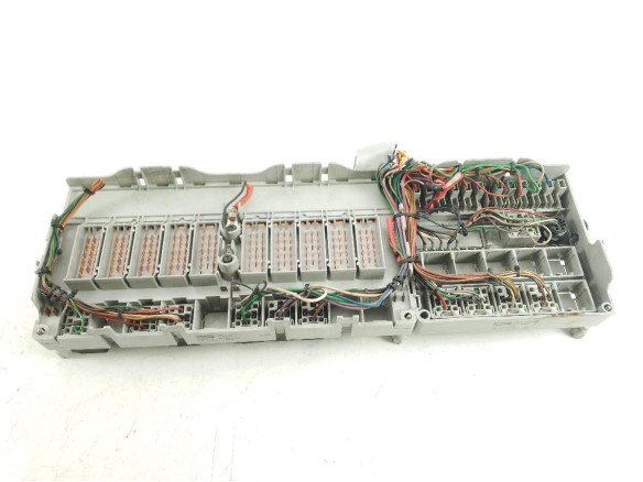 1498931 CAJA FUSIBLES INTERIOR (BSI) SCANIA 4 - series|Desguaces La Cabaña