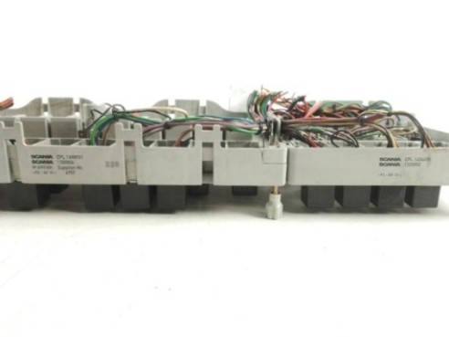 1498931 CAJA FUSIBLES INTERIOR (BSI) SCANIA 4 - series|Desguaces La Cabaña