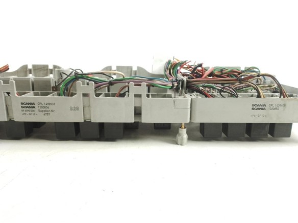 1498931 CAJA FUSIBLES INTERIOR (BSI) SCANIA 4 - series|Desguaces La Cabaña