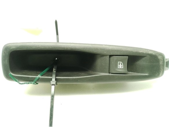MANDO ELEVALUNAS PUERTA LAT TRA DER RENAULT CLIO IV (BH_)|Desguaces La Cabaña