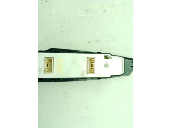   MANDO ELEVALUNAS PUERTA LAT DEL IZQ MAZDA 6 Ranchera familiar (GJ, GL)|Desguaces La Cabaña