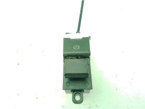 AJM80S007 INTERRUPTOR FRENO MANO ELECTRICO MAZDA 6 Ranchera familiar (GJ, GL)|Desguaces La Cabaña