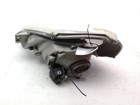 7700311372 FARO DERECHO RENAULT TRAFIC II Furgón (FL)|Desguaces La Cabaña