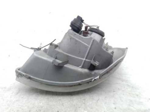 7700311372 FARO DERECHO RENAULT TRAFIC II Furgón (FL)|Desguaces La Cabaña