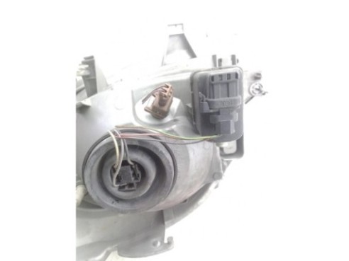 7700311372 FARO DERECHO RENAULT TRAFIC II Furgón (FL)|Desguaces La Cabaña