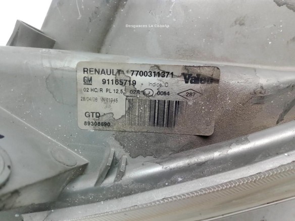 7700311371 FARO IZQUIERDO RENAULT TRAFIC II Furgón (FL)|Desguaces La Cabaña