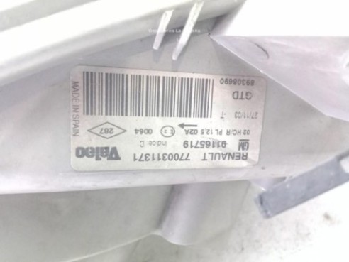 7700311371 FARO IZQUIERDO RENAULT TRAFIC II Furgón (FL)|Desguaces La Cabaña