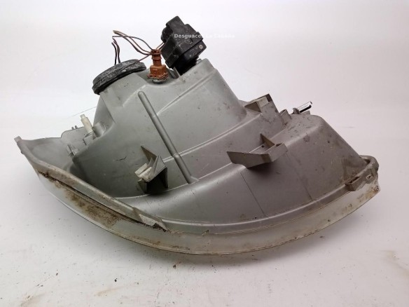 7700311371 FARO IZQUIERDO RENAULT TRAFIC II Furgón (FL)|Desguaces La Cabaña