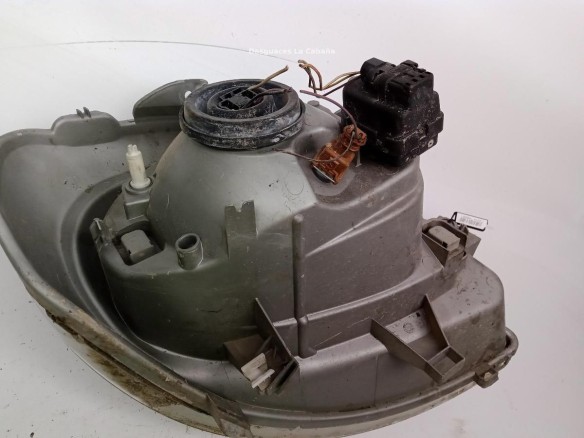 7700311371 FARO IZQUIERDO RENAULT TRAFIC II Furgón (FL)|Desguaces La Cabaña