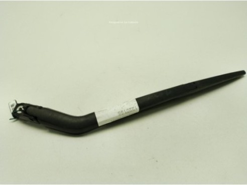 BRAZO LIMPIAPARABRISAS TRA PORTÓN TOYOTA YARIS (_P13_)|Desguaces La Cabaña
