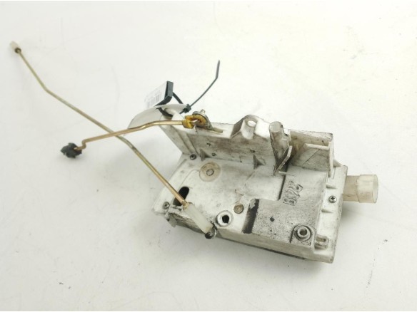 CERRADURA PUERTA LAT DEL DER IVECO EuroCargo|Desguaces La Cabaña