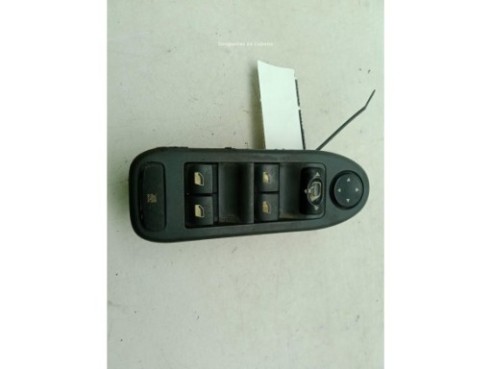   MANDO ELEVALUNAS PUERTA LAT DEL IZQ CITROEN C5 I Break (DE_)|Desguaces La Cabaña