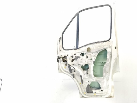 PUERTA LAT DEL DER IVECO DAILY IV Furgón/ranchera familiar|Desguaces La Cabaña