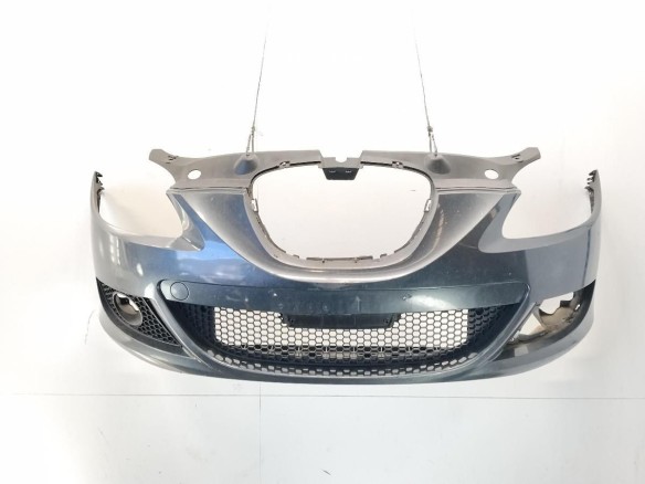 1P0807217AAGRU PARAGOLPES DEL SEAT LEON (1P1)|Desguaces La Cabaña