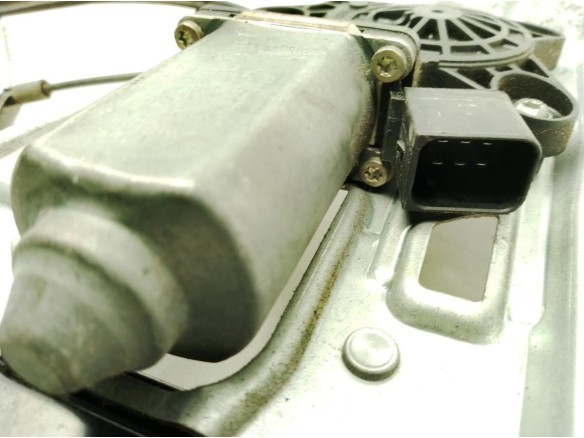 ELEVALUNAS PUERTA LAT DEL IZQ MERCEDES BENZ CLASE C (W203)|Desguaces La Cabaña