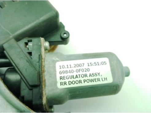 698400F010, 698400F020 ELEVALUNAS PUERTA LAT TRA IZQ TOYOTA COROLLA Verso (ZER_, ZZE12_, R1_)|Desguaces La Cabaña