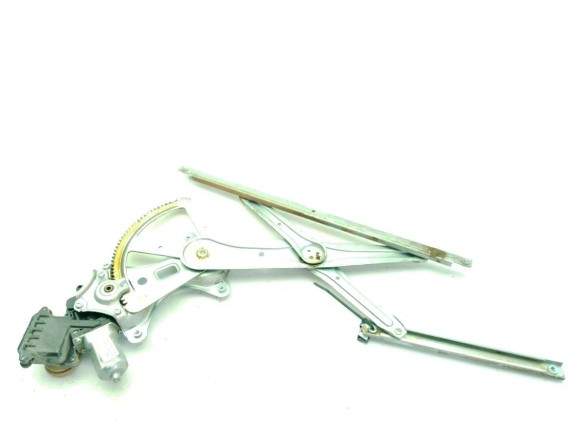 698100F010, 997250103 ELEVALUNAS PUERTA LAT DEL DER TOYOTA COROLLA Verso (ZER_, ZZE12_, R1_)|Desguaces La Cabaña