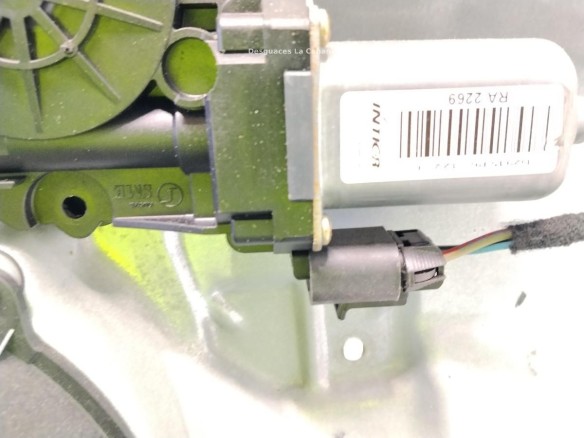 0000071740179 ELEVALUNAS PUERTA LAT TRA DER ALFA ROMEO 159 (939_)|Desguaces La Cabaña