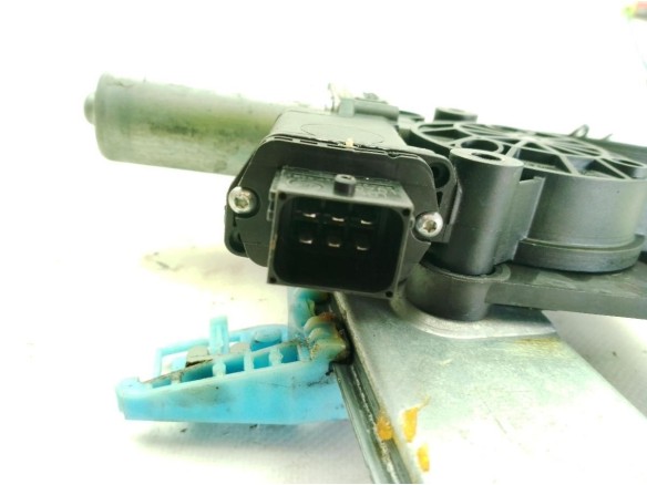 39161990 ELEVALUNAS PUERTA LAT DEL DER OPEL CORSA D (S07)|Desguaces La Cabaña