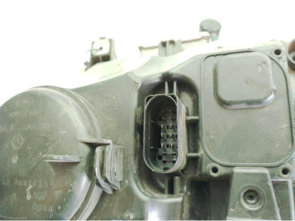 A2048205461 FARO DERECHO MERCEDES BENZ CLASE GLK (X204)|Desguaces La Cabaña