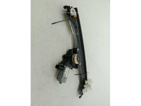 0000071777656 PARAGOLPES TRA FIAT 500 (312_)|Desguaces La Cabaña 2