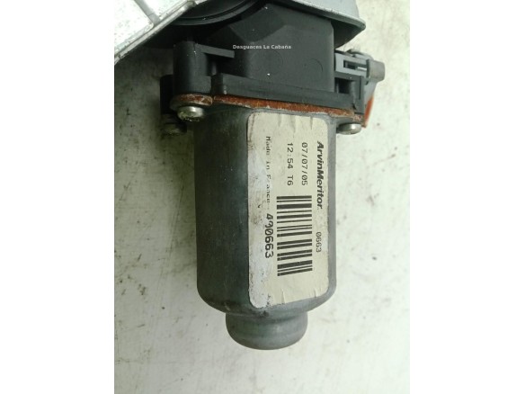 8200188553 ELEVALUNAS PUERTA LAT DEL IZQ RENAULT KANGOO (KC0/1_)|Desguaces La Cabaña