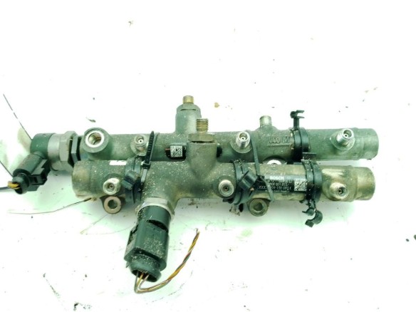 059130090AF RAMPA INYECCION AUDI A6 (4F2, C6)|Desguaces La Cabaña