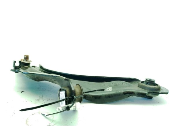 8200586567 BRAZO SUSPENSION DEL DER INF RENAULT KANGOO Express (FW0/1_)|Desguaces La Cabaña