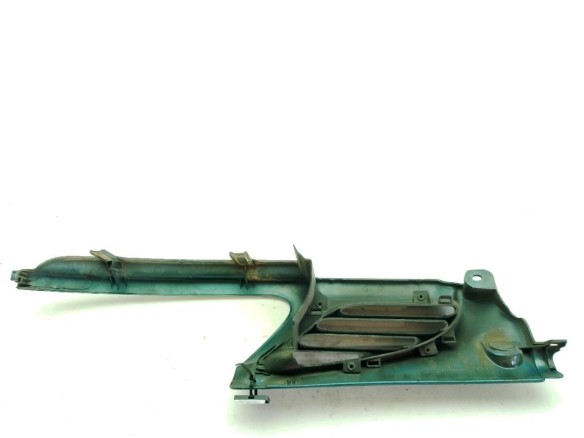 7700834201 REJILLA PARAGOLPES DEL DER RENAULT MEGANE I (BA0/1_)|Desguaces La Cabaña