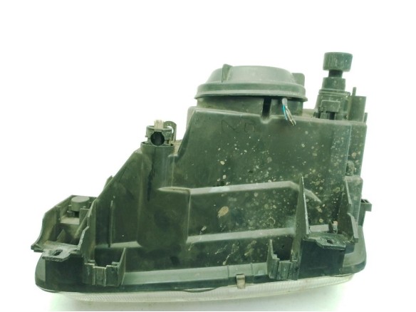 7701040683 FARO DERECHO RENAULT MEGANE I (BA0/1_)|Desguaces La Cabaña