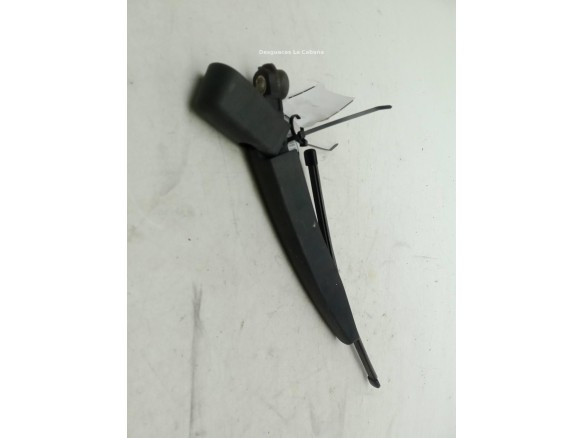 2090774 BRAZO LIMPIAPARABRISAS TRA PORTÓN FORD FIESTA VII|Desguaces La Cabaña