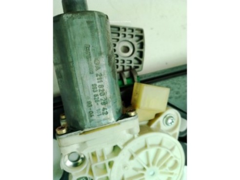 A2117200346, A2118202942 ELEVALUNAS PUERTA LAT DEL IZQ MERCEDES BENZ CLASE E (W211)|Desguaces La Cabaña