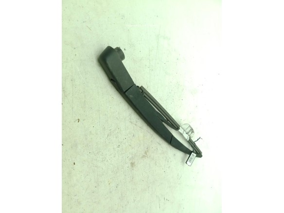 BRAZO LIMPIAPARABRISAS TRA PORTÓN PEUGEOT 2008|Desguaces La Cabaña