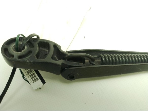 BRAZO LIMPIAPARABRISAS DEL DER SKODA FABIA II (542)|Desguaces La Cabaña