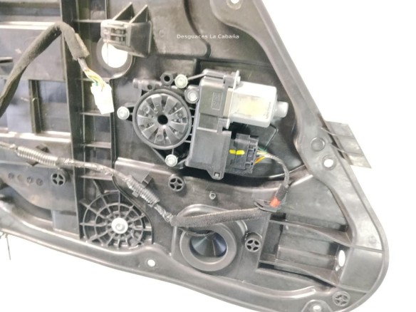 834713Z000 ELEVALUNAS PUERTA LAT TRA IZQ HYUNDAI i40 (VF)|Desguaces La Cabaña