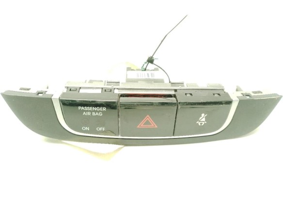 847402S350TAN, INTERRUPTOR WARNING HYUNDAI ix35 (LM, EL, ELH)|Desguaces La Cabaña