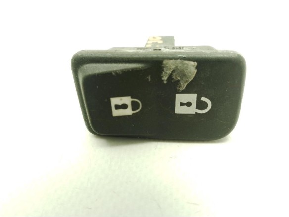 INTERRUPTOR BLOQUEO PUERTAS VOLVO C30 (533)|Desguaces La Cabaña