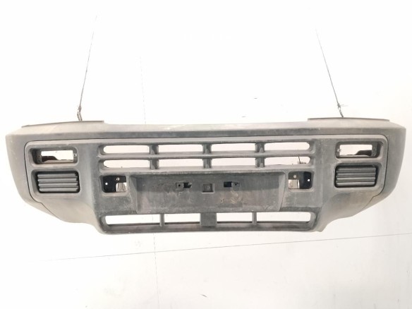 PARAGOLPES DEL NISSAN TERRANO II (R20)|Desguaces La Cabaña