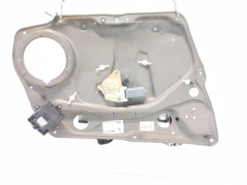 A1697203179 ELEVALUNAS PUERTA LAT DEL IZQ MERCEDES BENZ CLASE B (W245)|Desguaces La Cabaña