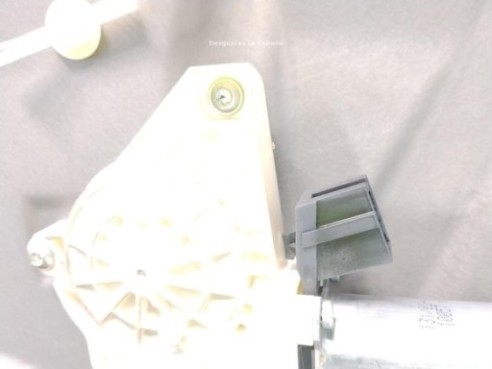 A1697203179 ELEVALUNAS PUERTA LAT DEL IZQ MERCEDES BENZ CLASE B (W245)|Desguaces La Cabaña