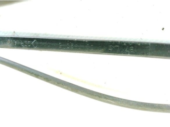 A0018205944 BRAZO LIMPIAPARABRISAS DEL DER MERCEDES BENZ SPRINTER 3,5-t Furgón (906)|Desguaces La Cabaña