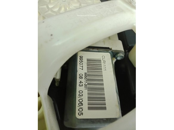 CUH500103 ELEVALUNAS PUERTA LAT DEL DER LAND ROVER DISCOVERY III (L319)|Desguaces La Cabaña