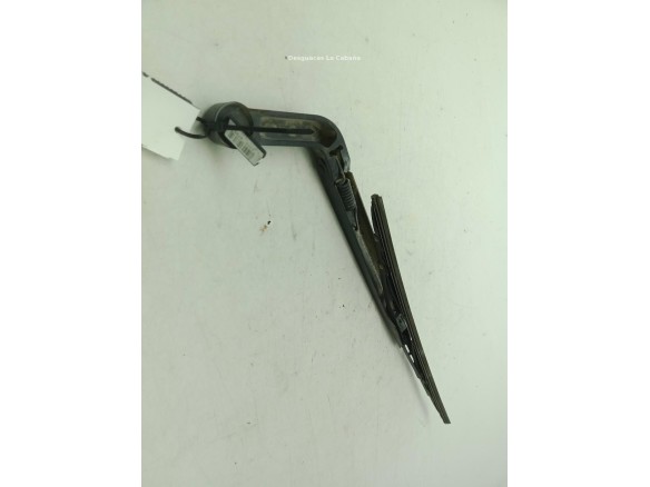 DKB500690 BRAZO LIMPIAPARABRISAS TRA PORTÓN LAND ROVER DISCOVERY III (L319)|Desguaces La Cabaña