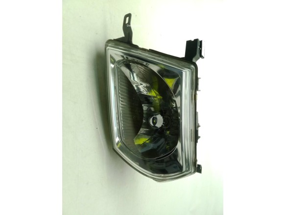 FARO IZQUIERDO NISSAN PATROL GR V Wagon (Y61)|Desguaces La Cabaña